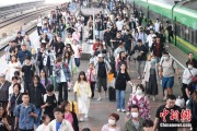 独占七夫铁路端午假期运输收官，累计发送旅客7875.2万人次